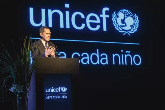 La cena UNICEF recauda fondos para apoyar los proyectos de la organización en favor de niños, niñas y adolescentes.