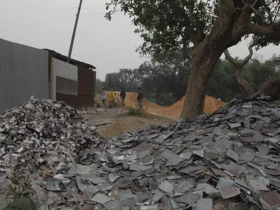 Factory debris, a danger for lead pollution.