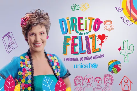 Imagem mostra a foto de uma mulher sorridente e o nome da radionovela Direito de ser feliz, a radionovela da família brasileira