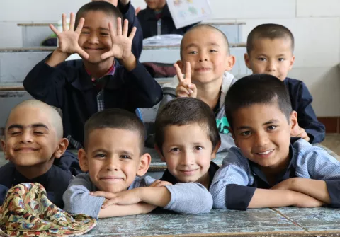 Afghan students in school 