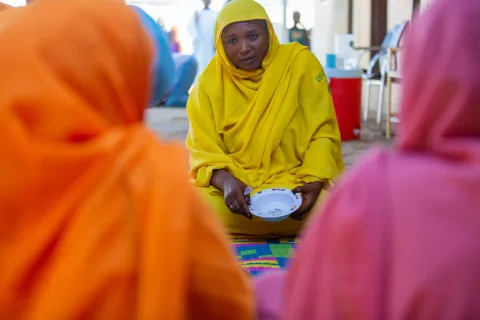 mother support groups, malnutrition prevention, complementary bowl, malnutrition, nutrition, conflict, displaced children, poor diets, poor meals, complementary feeding