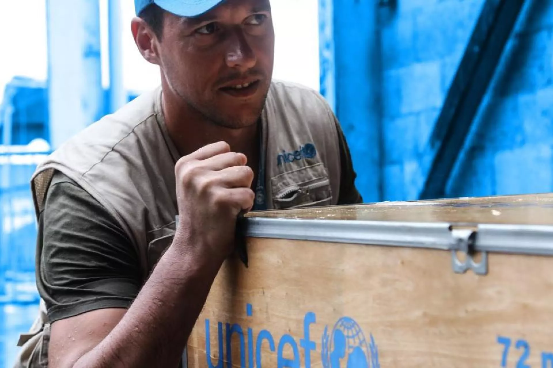 UNICEF delivers supplies