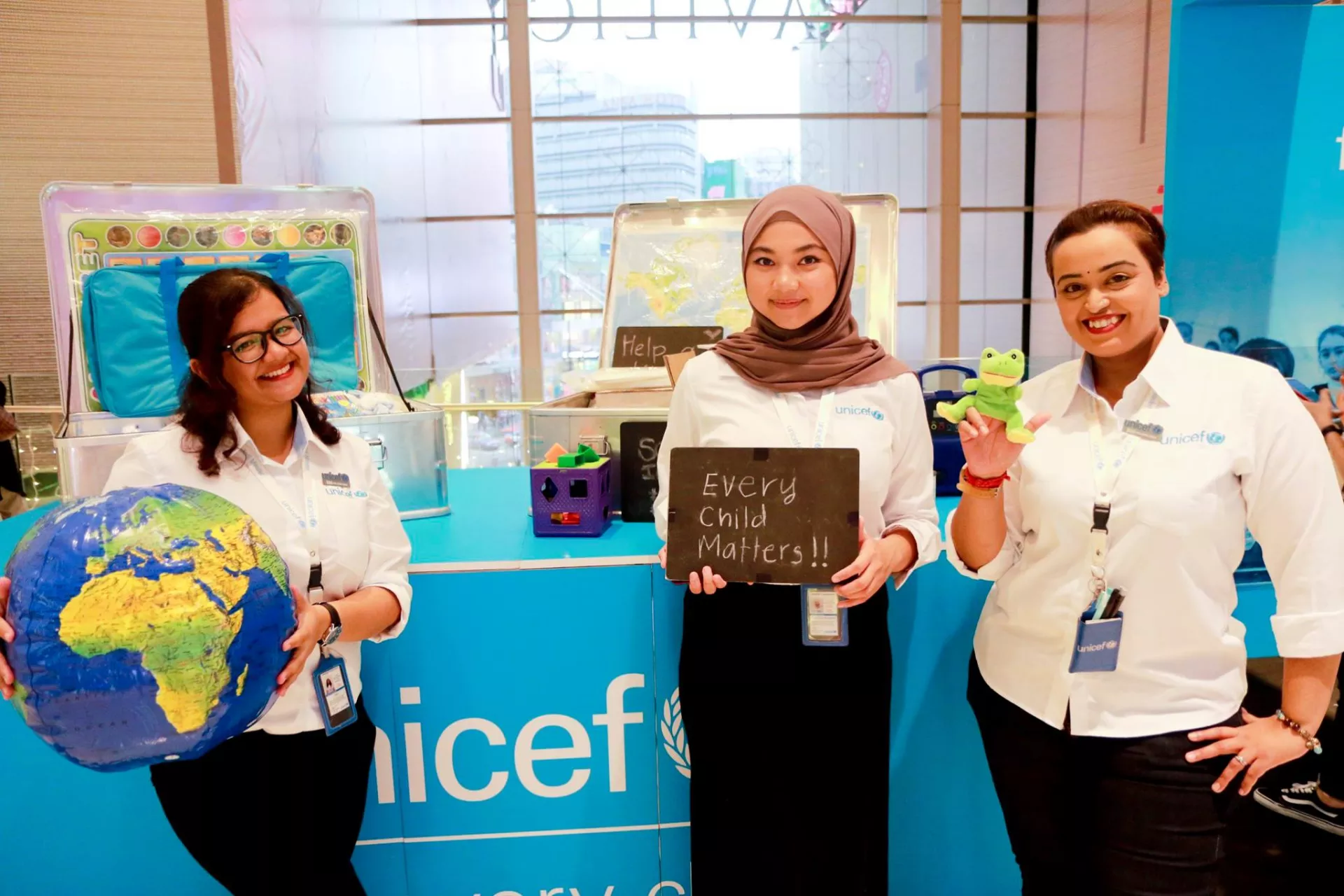 UNICEF Fundraisers at work
