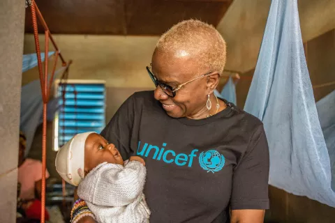 UNICEF Goodwill Ambassador Angélique Kidjo visits the Centre de Nutrition Therapeutique (Centre for Therapeutic Nutrition) in Benin 