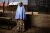 حواء، 12 سنة، تقف في مدرسة سابو جاراوي الابتدائية في جووزا، شمال شرق نيجيريا.