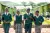 طلاب في مدرسة مامبوندوي الثانوية في زامبيا،